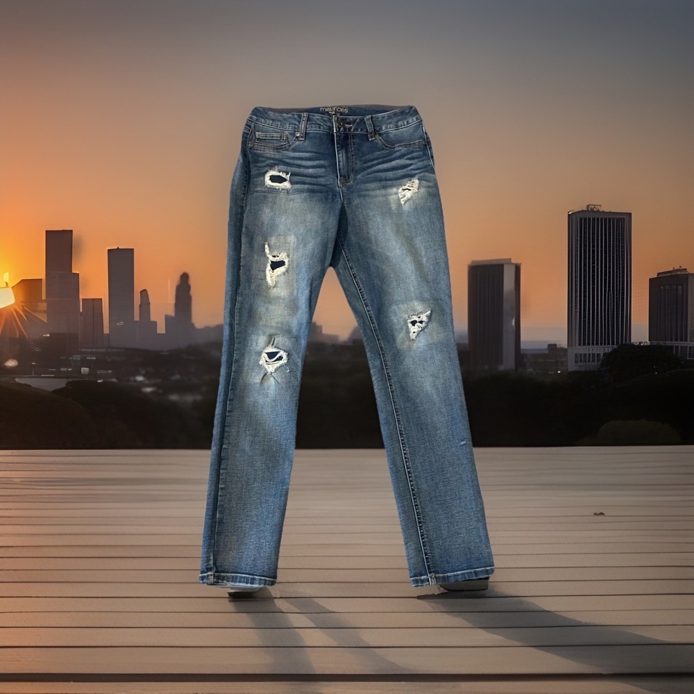 Maurice's High Rise Distressed Jegging Jeans Medium Great Whiskers 2% Spandex